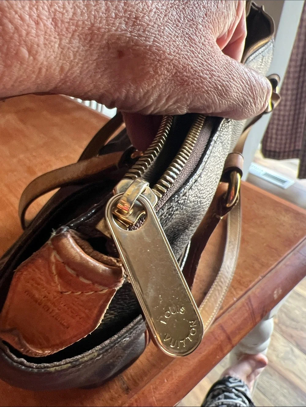Louis Vuitton Monogram Canvas Tote with Tan Leather Straps - Picture 5 of 6